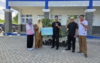 Wujudkan Semangat Kartini Melalui Aksi Lingkungan, PLN Icon Plus dan Komunitas Geliat Berkolaborasi Dorong Penghijauan Sekolah di Riau
