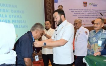 Fadly Amran Lantik Agen Perisai, Targetkan 38 Ribu Pekerja Rentan Terlindungi Jamsostek
