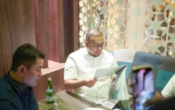 Bupati Jon Firman Pandu serahkah Proposal ke Anggota DPR RI untuk Pelaksanaan IJD di Kabupaten Solok
