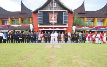 Ketua DPRD Agam H. Ilham, Lc. MA Hadiri Upacara HUT RI ke-80 di Lapangan Kantor Bupati