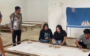 Bupati Heriyus Dorong Pelaku IKM Danau Usung Kembangkan Batik dan Furniture Lokal
