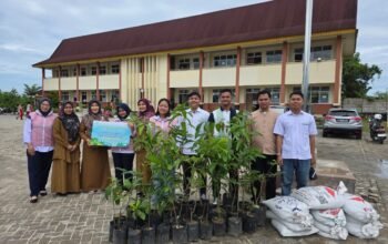 Wujud Kepedulian Lingkungan, PLN Icon Plus Kolaborasi dengan Komunitas Geliat Riau Hijaukan SMPN 48 Pekanbaru