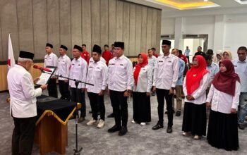 Ketua PMI Sumatera Barat Lantik dan Kukuhkan Dewan Kehormatan PMI Kabupaten Solok Masa Bakti 2025–2030