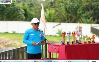 Tendangan Perdana Bupati Heriyus Tandai Dimulainya Bupati Cup I HEBAT 2025