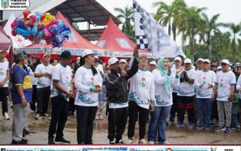 Bupati dan Wabup Mura Pimpin Senam dan Jalan Sehat Peringati HKN ke-61