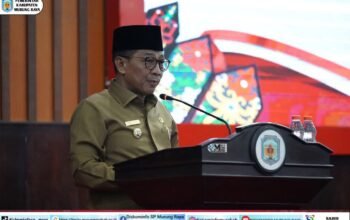 Bupati Heriyus Hadiri Rapat Paripurna DPRD Bahas Raperda APBD dan Insentif Pemuka Agama