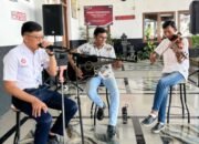 Hadirkan Suasana Berbeda di Masa Nataru, KAI Divre II Sumbar Suguhkan Live Music di Stasiun Padang