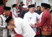 Wakil Bupati Mura Lepas Keberangkatan Umrah Pemenang STQ XII Tahun 2025