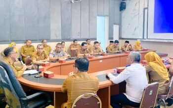 Rapat Evaluasi Penanganan Bencana dan Rencana Pemulihan Pascabencana Hidrometeorologi