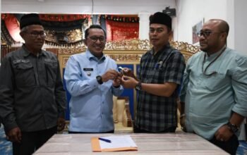 Nidya Karya Serahkan Kunci Huntara, Warga Penerima Huntara Sampaikan Terima Kasih