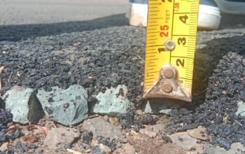 Baru Sebulan Rampung, Proyek Jalan Rp250 Juta di Tiyuh Tirta Kencana Diduga Bermasalah