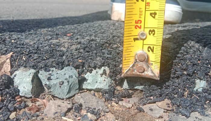 Baru Sebulan Rampung, Proyek Jalan Rp250 Juta di Tiyuh Tirta Kencana Diduga Bermasalah