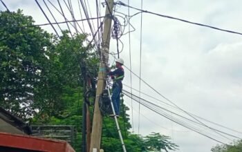 Jaga Infrastruktur Tetap Optimal, PLN Icon Plus Lakukan Pemeliharaan Jaringan Fiber Optik di Kecamatan Sail, Kota Pekanbaru