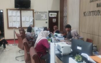 PELATARAN Hari Minggu, Kantah Kabupaten Malang Layani 3 Pengunjung