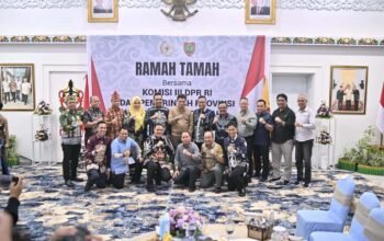 Agustiar Sabran Dorong Pemanfaatan SDA Berkeadilan Saat Sambut Komisi III DPR RI di Istana Isen Mulang