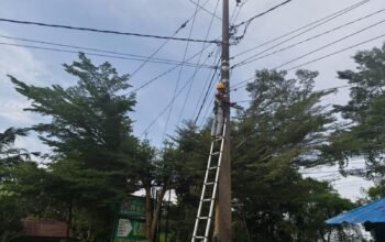 Tingkatkan Kualitas Jaringan Telekomunikasi, PLN Icon Plus Lakukan Pemeliharaan Fiber Optik di Tenayan Raya, Kota Pekanbaru