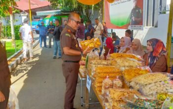 OMJAK dan Pasar Murah Ramadhan Kejari Pasaman, Warga Dapat Sembako Murah Sekaligus Konsultasi Hukum