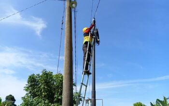 Tingkatkan Kualitas Konektivitas, PLN Icon Plus Lakukan Pemeliharaan Jaringan Fiber Optik di Koto Tangah