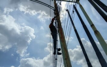 Pastikan Jaringan Tetap Optimal, PLN Icon Plus Lakukan Pemeliharaan Jaringan Fiber Optik di Dumai Barat, Riau