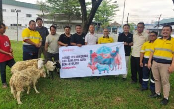 CCEP Indonesia Salurkan Hewan Kurban untuk Warga Sekitar Fasilitas Operasional di Jabodetabek