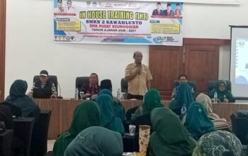 Perkuat Kompetensi Guru dan Tenaga Kependidikan, SMKN 2 Sawahlunto Gelar In House Training