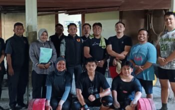 Hadapi Porprov XVI, KONI Sawahlunto Monev Kesiapan dan Peluang Atlet Angkat Berat PABERSI
