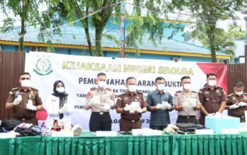 Wakapolres Sibolga Hadiri Pemusnahan 112 Barang Bukti di Kejari Sibolga