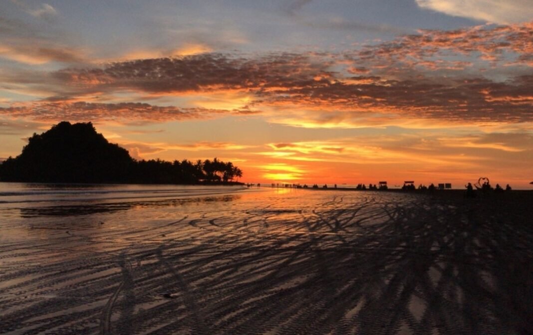 Pantai air manis