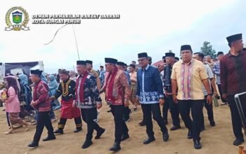 Ketua DPRD Kota Sungai Penuh Hadiri Festival Kenduri Sko Lima Desa di Tanjung Pauh Mudik