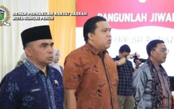 Ketua DPRD Hutri Randa Hadiri Wisuda Sarjana Ekonomi STIE Sakti Alam Kerinci Angkatan XXIII
