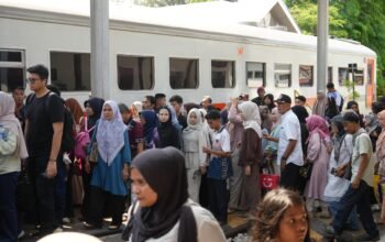 Libur Sekolah Dongkrak Penumpang KA Lokal, KAI Divre II Sumbar Catat 10 Ribu Lebih Pelanggan dalam Sehari