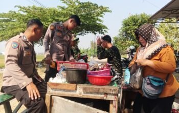 Ada Tmmd, Omset Pedagang Di Desa Parangjoro Meningkat Signifikan