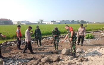 Pastikan Tepat Sasaran Dansatgas Tmmd Reg Ke-129 Tinjau Lokasi Kegiatan
