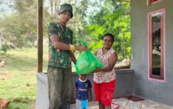 Satgas TMMD Ke-129 Kodim 1807/Sorong Selatan Bagikan 100 Paket Sembako dan Nutrisi, Wujud Nyata Kepedulian Cegah Stunting
