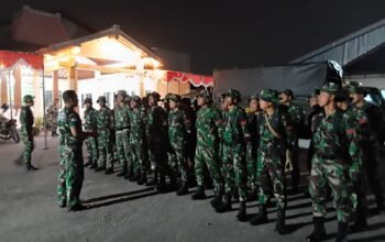 Apel Malam Satgas TMMD Reg 129 di Desa Parangjoro, Letda Bima CKE Tekankan Disiplin dan Sinergi