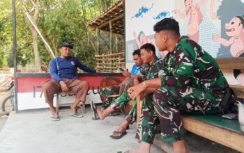 Keakraban Personil Satgas Tmmd Reg 129 Kodim 0726 Sukoharjo Dengan Warga