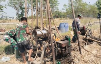 Satgas TMMD Tak Kenal Terik Matahari, Sumur Bor untuk Kemajuan Pertanian Warga