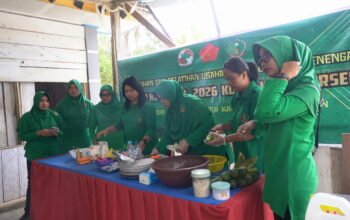 Dansatgas TMMD Ke-129 Kodim 1807/Sorong Selatan Bersama Persit Dorong Kemandirian Ekonomi Warga Melalui Penyuluhan dan Pelatihan UMKM