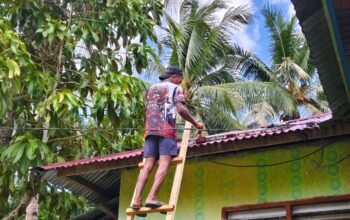 Wujud Nyata Kepedulian TNI AD, Satgas TMMD Ke-129 Kodim 1807/Sorong Selatan Percepat Rehab RTLH Milik Ibu Diana