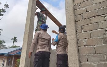 TMMD ke-129 Kodim 0313/KPR: Gotong Royong Kerjakan Pembangunan MCK Masjid Al-Hijrah di Dusun 1 Capai. Progres 70%