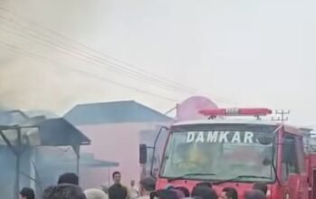 Tiga Rumah Ludes dalam Kebakaran Hebat di Pasaman, Aparat Selidiki Sumber Api