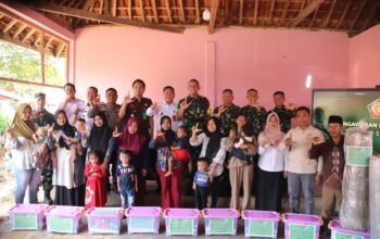 Kunjungi TMMD Ke-129, Tim Wasev Mabesad Salurkan Bantuan Sosial untuk Warga Lampung Utara