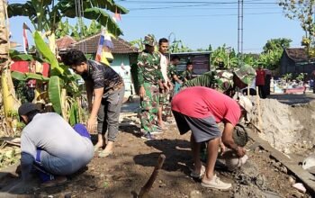 Satgas TMMD Reguler Ke-129 Kodim 0726/Sukoharjo Bangun Pos Kamling di Dukuh Singkil Desa Parangjoro