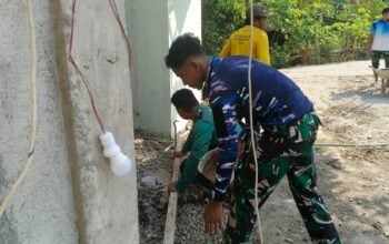 Satgas TMMD Reguler ke-129 Kodim 0726/Sukoharjo Bangun Fasilitas Kebersihan di Lingkungan Masjid