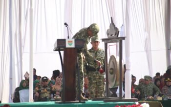 Pangdam XXI/Radin Inten Pukul Gong Tandai Penutupan TMMD ke-129 di Lampung Utara
