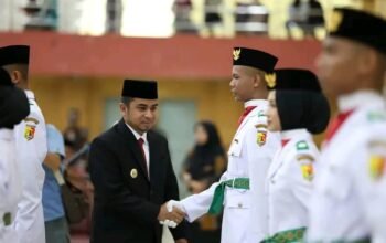 Wali Kota Solok Kukuhkan 65 Anggota Paskibra 2026, Siap Kibarkan Merah Putih di HUT ke-81 RI