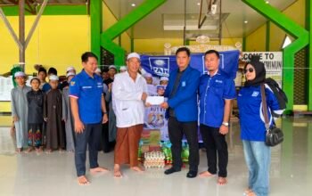 Santri Pondok Pasantren sanbut PAN Murung Raya untuk Salurkan Bantuan Logistik dan Santunan
