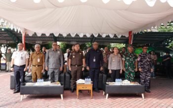 Dukung Penegakan Hukum, Pemkab Karimun Hadiri Pemusnahan Barang Bukti Inkrah di Kejari
