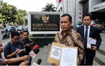 Putusan “Bangkai” PN Batam Dilawan: Seret Hakim V.M. ke KY atas Pembunuhan Objektivitas Sidang