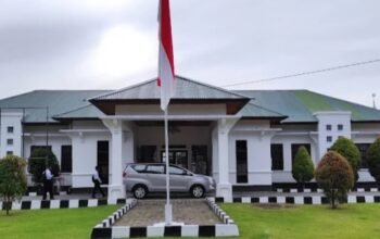 Dugaan Aliran Dana Rp1,5 Miliar dalam Proyek Jalan Saniahaya–Modapuhi, Kejari Sula Didesak Periksa Bupati dan Om Cak